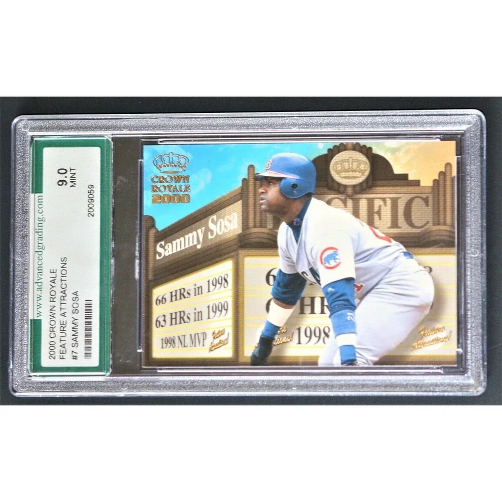 2000 Crown Royale #7 Sammy Sosa Feature Attractions Graded 9 MINT  FREE SHIPPING